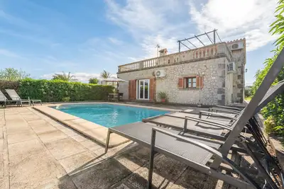 Image de Maison de campagne \"Villa Poley\" avec vue sur les montagnes, Wi-Fi et climatisation