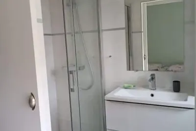 Image de Charmant 3 pièces à 100 m du Lac