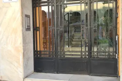 Image de Right in the heart of the city, a family-sized apartment with all the amenities