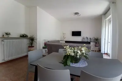 Image de Grand appartement près du lac como