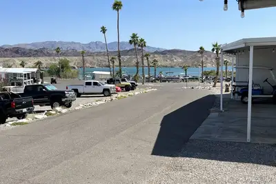 Image de Havasu living right on the lake!