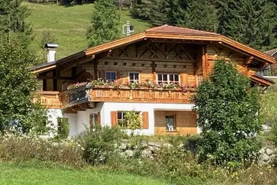 Image de Aussergewöhnliches Chalet in Lermoos, Mitten in der Tiroler Zugspitzarena