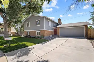 Image de 4br Centennial Charmer, Trails, Parks, Dtc