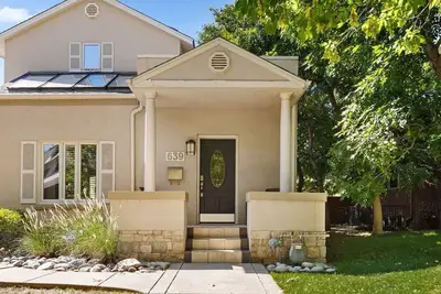 Image de 3br, Cheesman Park, Fenced Yard, Garage, 30Day