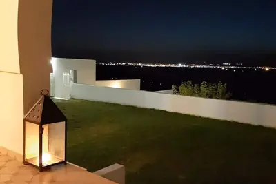 Image de 3 bedroom private vacation home in metline