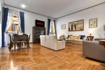 Image de A 3-minute walk from the Spanish Steps and behind the famous Sistine Theater.