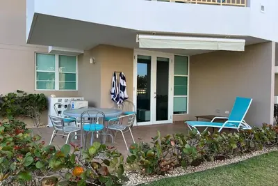 Image de Recently remodeled 2 bed/2bath apartment 5 minutes walking distance to the beach
