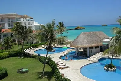 Image de Bonito Departamento. Dos Recámaras Frente a la Playa a dos Cuadras de la 5a. Av