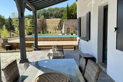 Image de Gîte de la Côte, Maison de campagne, piscine chauffée privée, cadre magnifique.