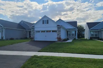 Image de Sylvania Condo with walking access to Pacesetter Park and Quarry Ridge Trail