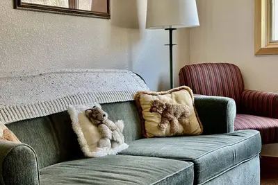 Image de Studio + hot tub/pool- Next to lifts/brewery/food