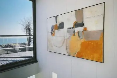 Image de A picturesque seaside villa in the West Wen and nature\n