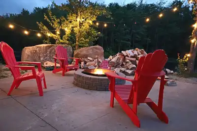 Image de Lake front cottage with beach & dock (Pet-Friendly! )