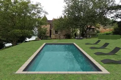 Image de Maison avec vue Panoramique sur le Fleuve, piscine.