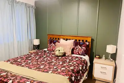 Image de Centrally located lakeview cosy house 5 minutes' drive away from town