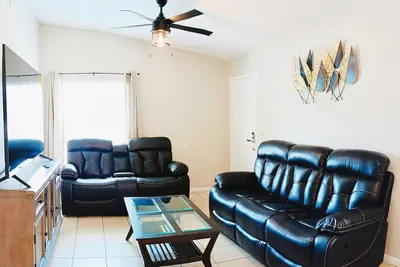 Image de Renovated 2br 2Bath Apartment Cozy and Quiet