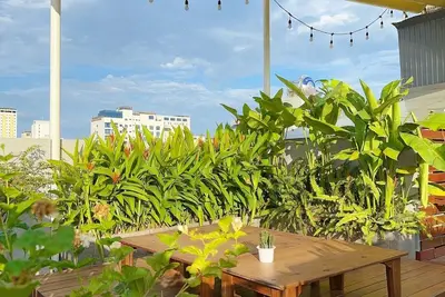 Image de [New & Near beach] Studio Apartment ✯ Free laundry ✯ Rooftop Garden
