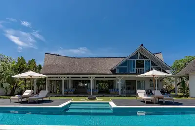 Image de 3br Oceanfront Villa Casa Del Mar, Nusa Lembongan