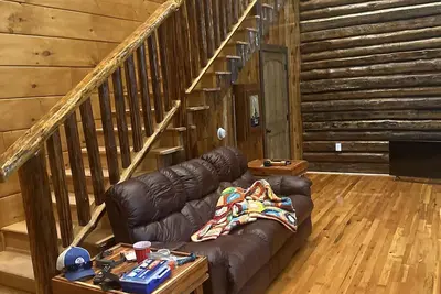 Image de 1 of a kind custom lodging