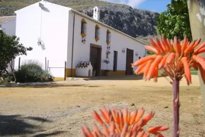 Image de Maison de vacances \"Casa El Castillo\" avec vue sur les montagnes et piscine partagée