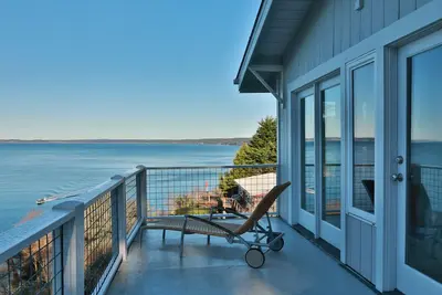 Image de Marine View Bluff by AvantStay | Waterfront Views