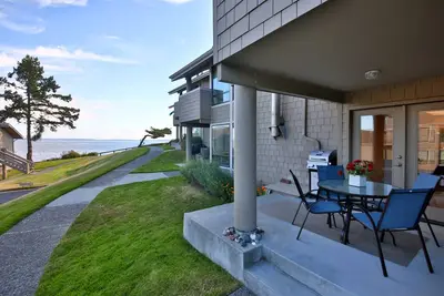 Image de Beachfront Condo - Mutiny Bay by AvantStay | Views