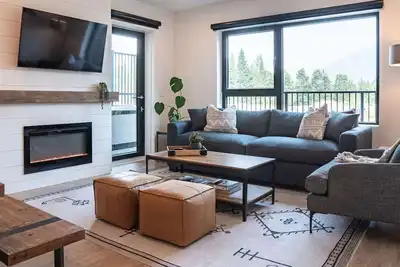 Image de Brand New Condo - Glades and Greens