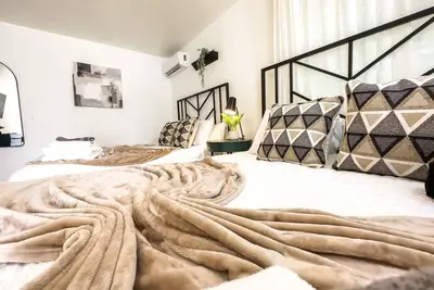 Image de stylish 2q bed unit with Pool 510