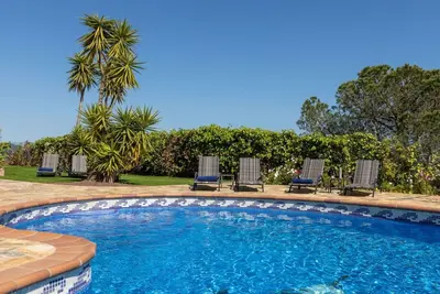 Image de Joli appartement dans une maison de vacances avec Wifi, piscine privée, Tv et terrasse