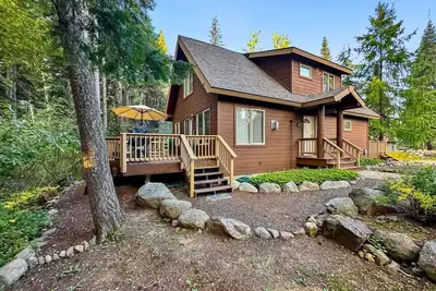 Image de Idaho Getaway • McCall Retreat with Tub & Firelight