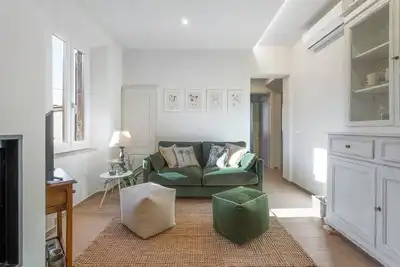 Image de Bel appartement pour 4 personnes avec Wifi, climatisation et Tv, près de Sienne