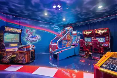 Image de Toy Story & Mickey Themed 5br w/ Arcade & Pool