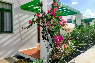 Image de Casa Maracuyá a Solo 500m. de la Playa, con Jardín Privado. Lanzarote