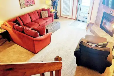 Image de Lighthouse Cove 610 overlooking the beach!