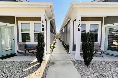 Image de *New* Oceanside Corolla Condo, Pool, No Stairs