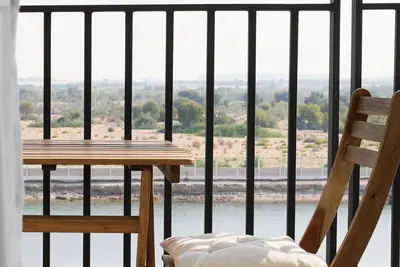 Image de Canal view 3 bedroom holiday home with balcony