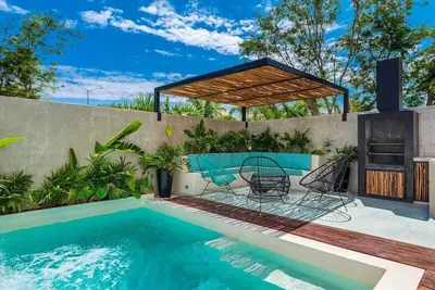 Image de House with Private Pool, Roof Garden, and Bbq Grill
