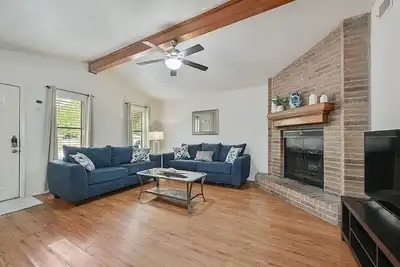 Image de Sassy Shack ~ Perfect Family stay in Aggieland!