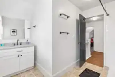 Image de Luxury Downtown Boho Retreat