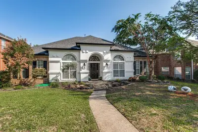 Image de Tch - Charming 4bd/3ba home in Plano with Office