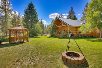 Image de Libby Home w/ Mountain Views: Gazebo & Fire Pit!