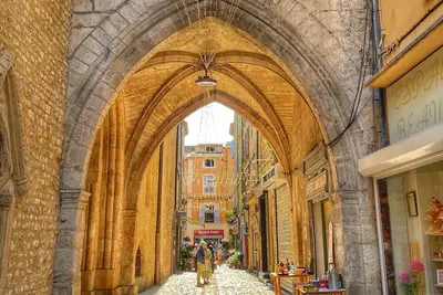 Image de Le Petit Delphia - cosy penthouse in the heart of Provence