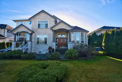 Image de Classic home with natural look with, centrally located place\n\n\n\n\n\n\n