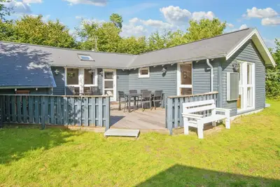 Image de Maison de vacances pour 6 a Glesborg-By Traum