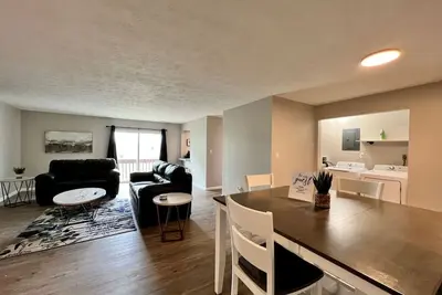 Image de 1520 L Bonita · Two Bedroom Middletown Apartment Free Laundry