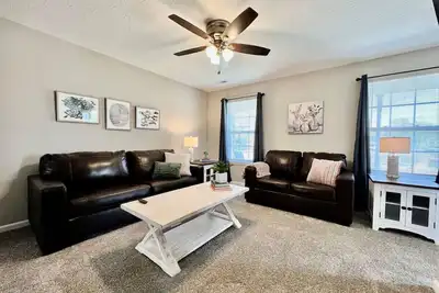 430 Ridgelawn · Brand New Home Walking distance to Spooky Nook