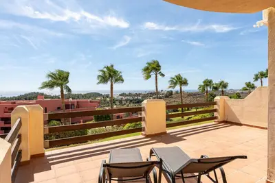 Image de Appartement de vacances \"Alazan\" avec vue sur la mer, piscine partagée et Wi-Fi