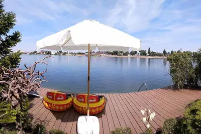 Image de TopSenec - Lakeside Home, private lakeside villa, private jetty, sauna, fishing