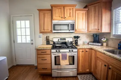 Image de Serenity on Montclair - Groups\/Games\/FastWiFi