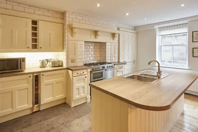 Image de Sanders House, family friendly, luxury holiday cottage in Whitby